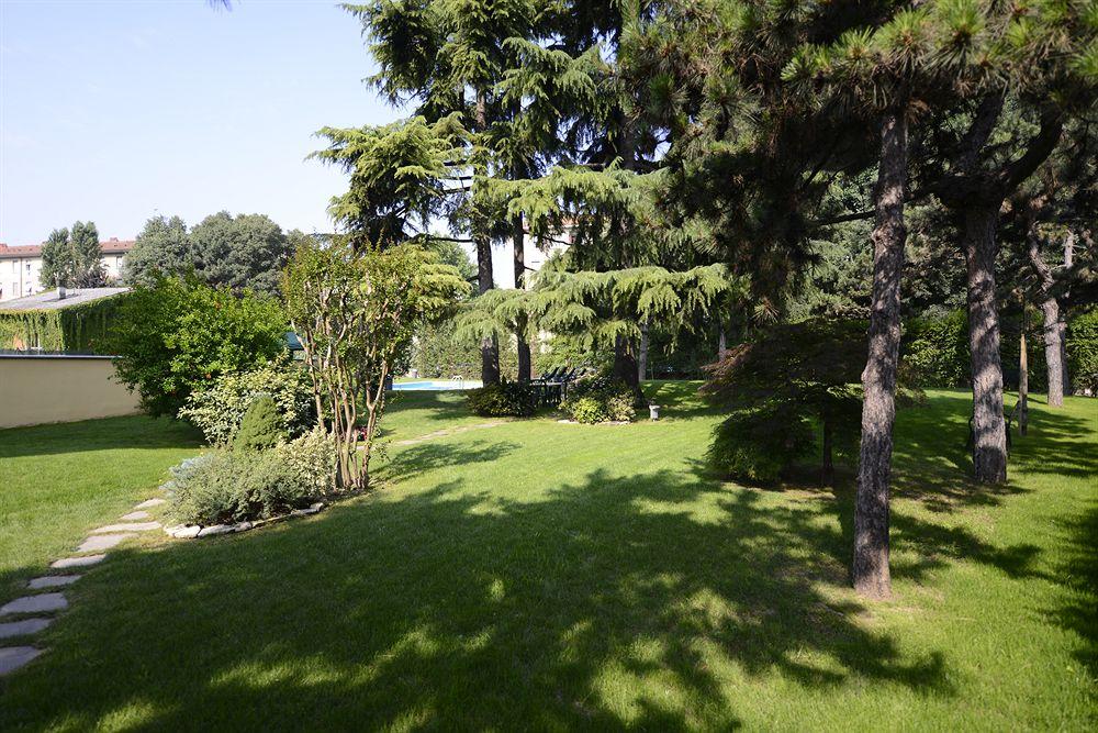 Corvetto Residence Porto Di Mare Милано Екстериор снимка