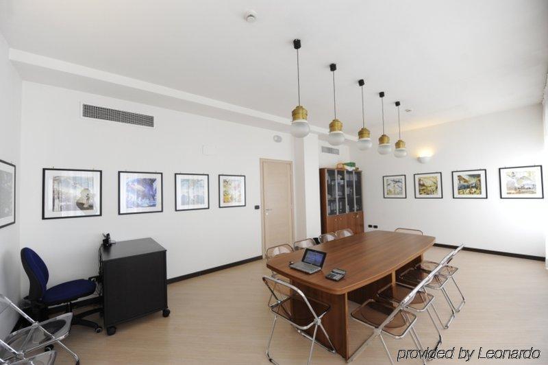 Corvetto Residence Porto Di Mare Милано Бизнес снимка