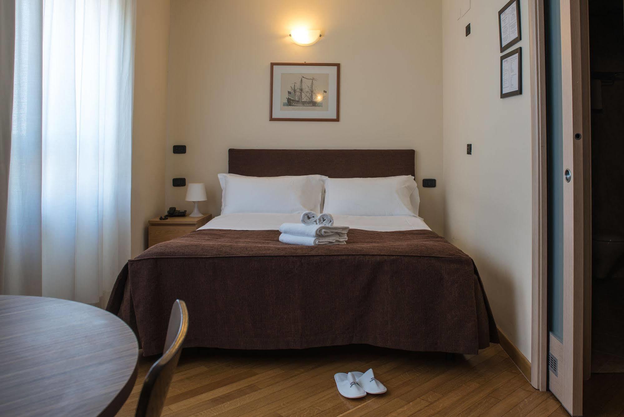 Corvetto Residence Porto Di Mare Милано Екстериор снимка