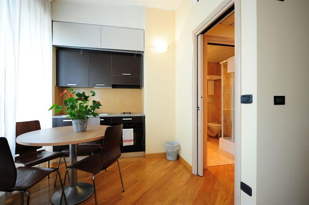 Corvetto Residence Porto Di Mare Милано Екстериор снимка